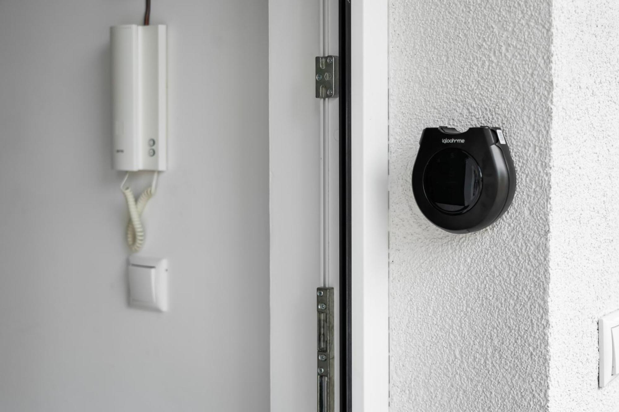 Ferienwohnung Design Luxus, Vollausstattung, Neubau, 30Min Hbf Leipzig 8, Naehe Flughfaen, Bmw, Dhl, Amazon Schkeuditz Exterior foto